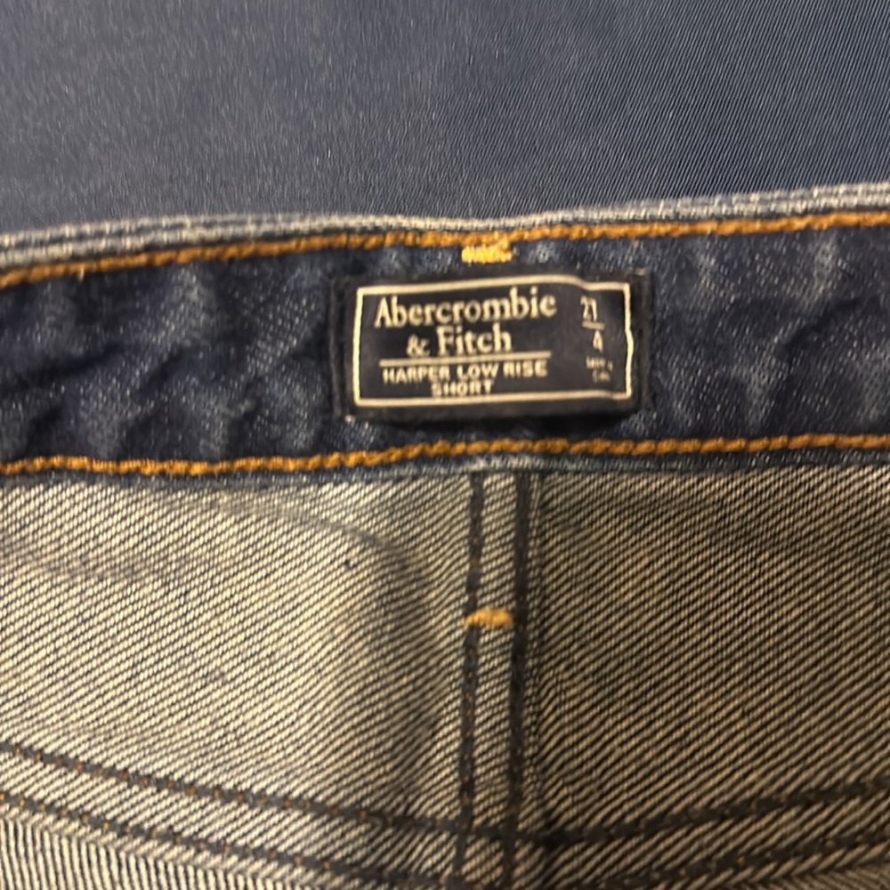 Abercrombie & Fitch Harper Low Rise Short - Picture 4 of 8